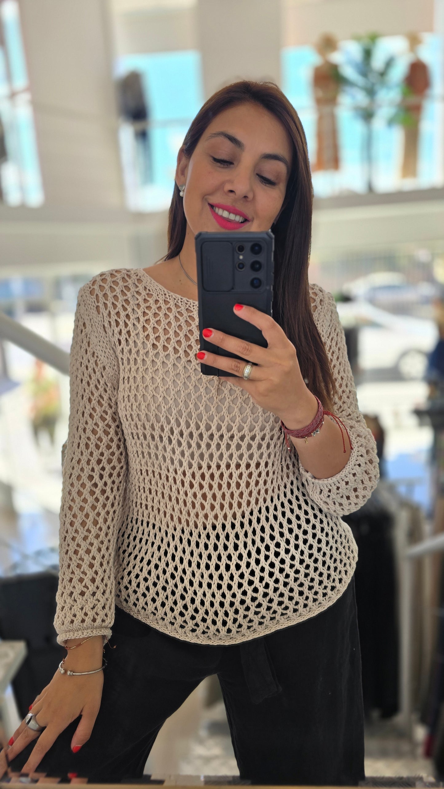 Sweater de lana calado