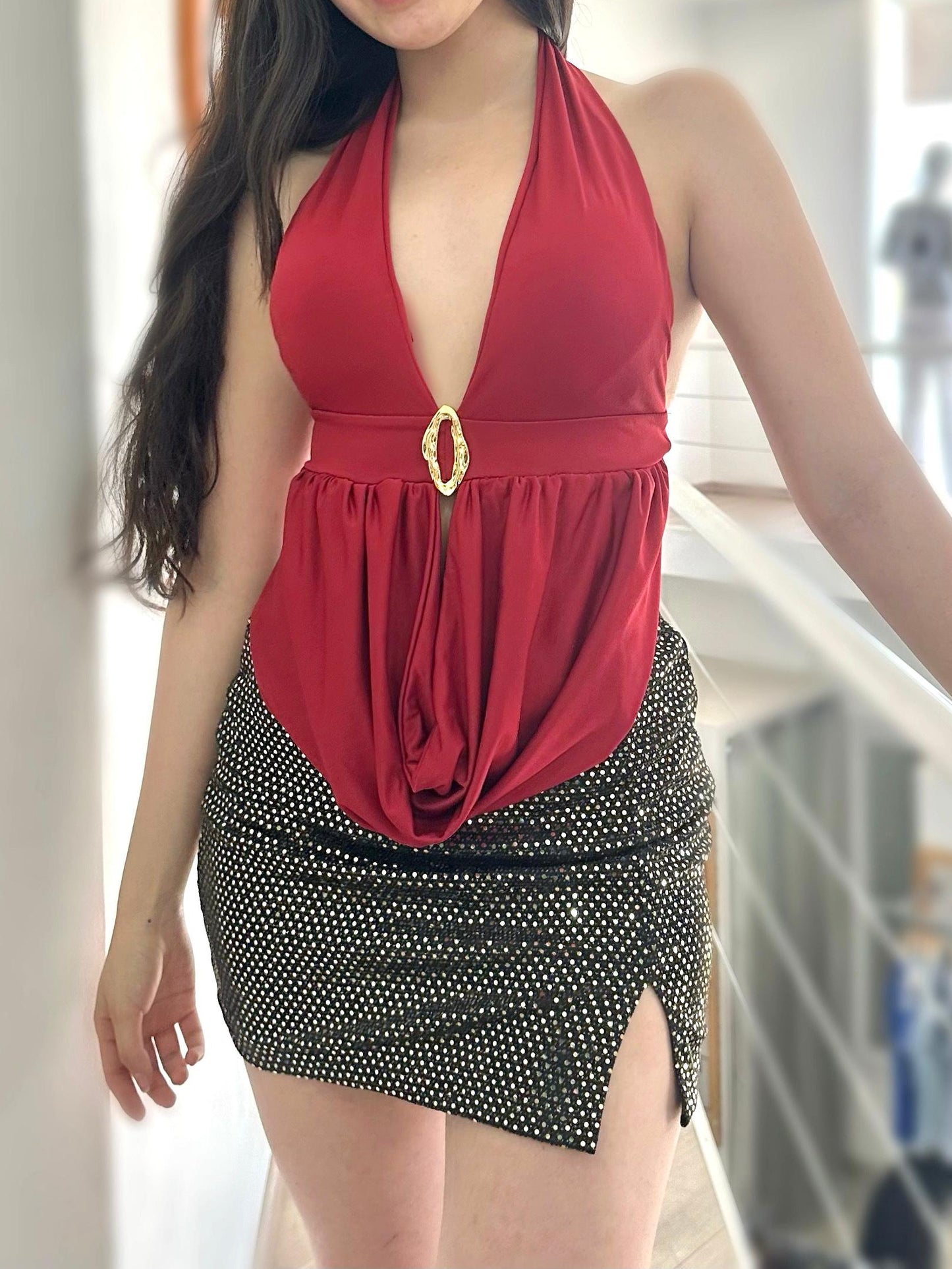 Top rojo con espalda descubierta