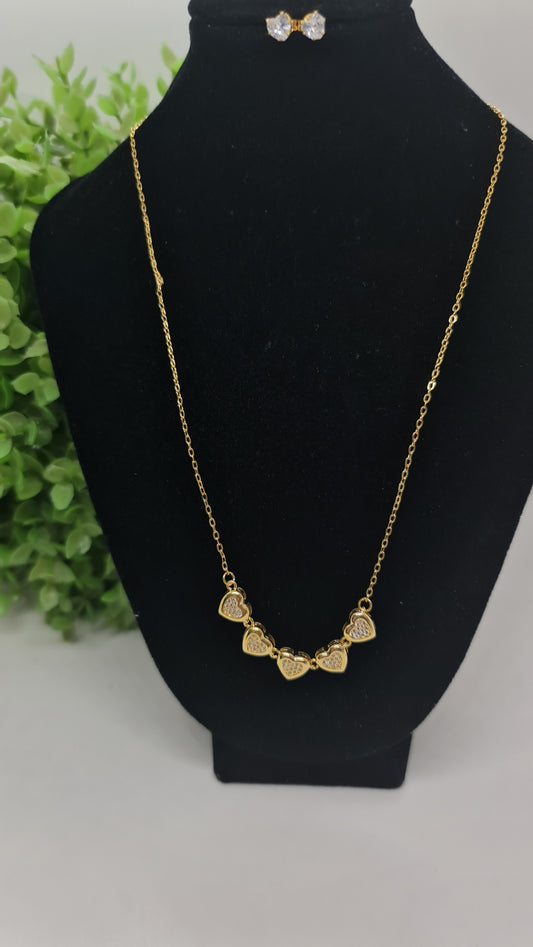 Set cadena de 5 corazónes de piedras brillantes + aros de circón