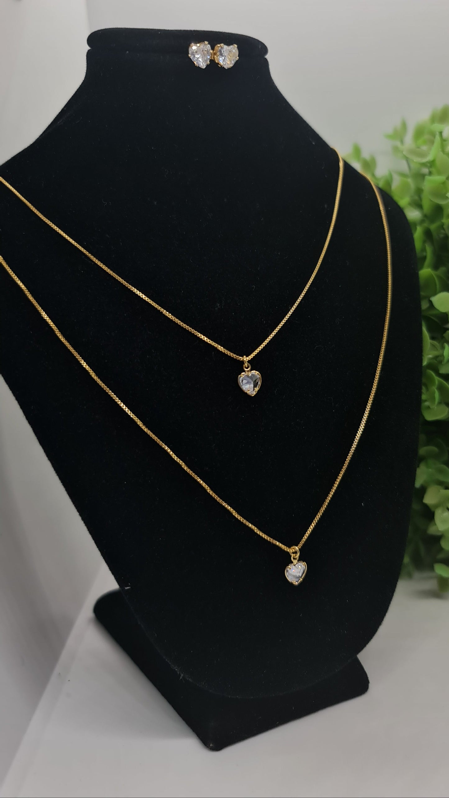 Set cadena doble con dije de corazon en circon + aros de corazon