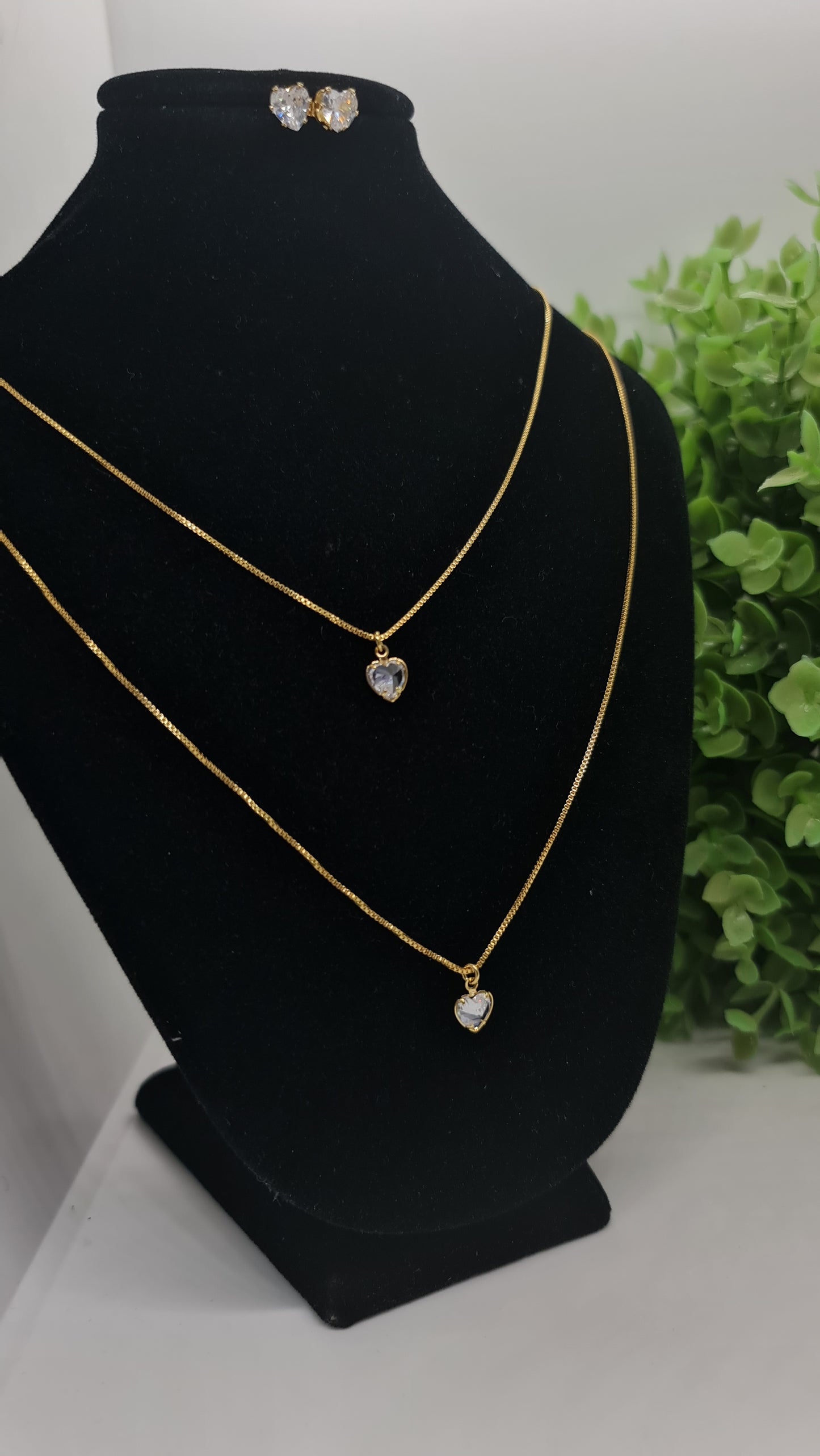 Set cadena doble con dije de corazon en circon + aros de corazon
