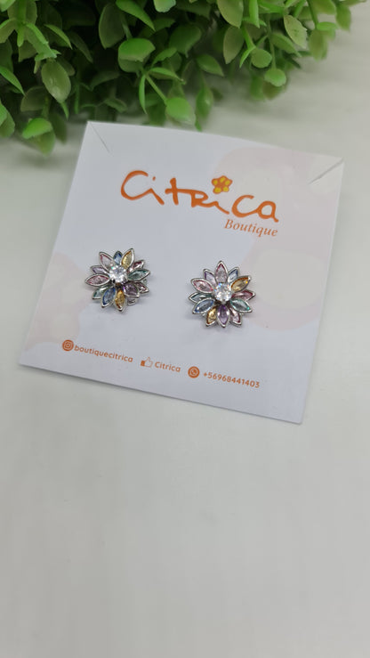 Set collar con dije de flor multicolor en punta dorada/plateada + aros