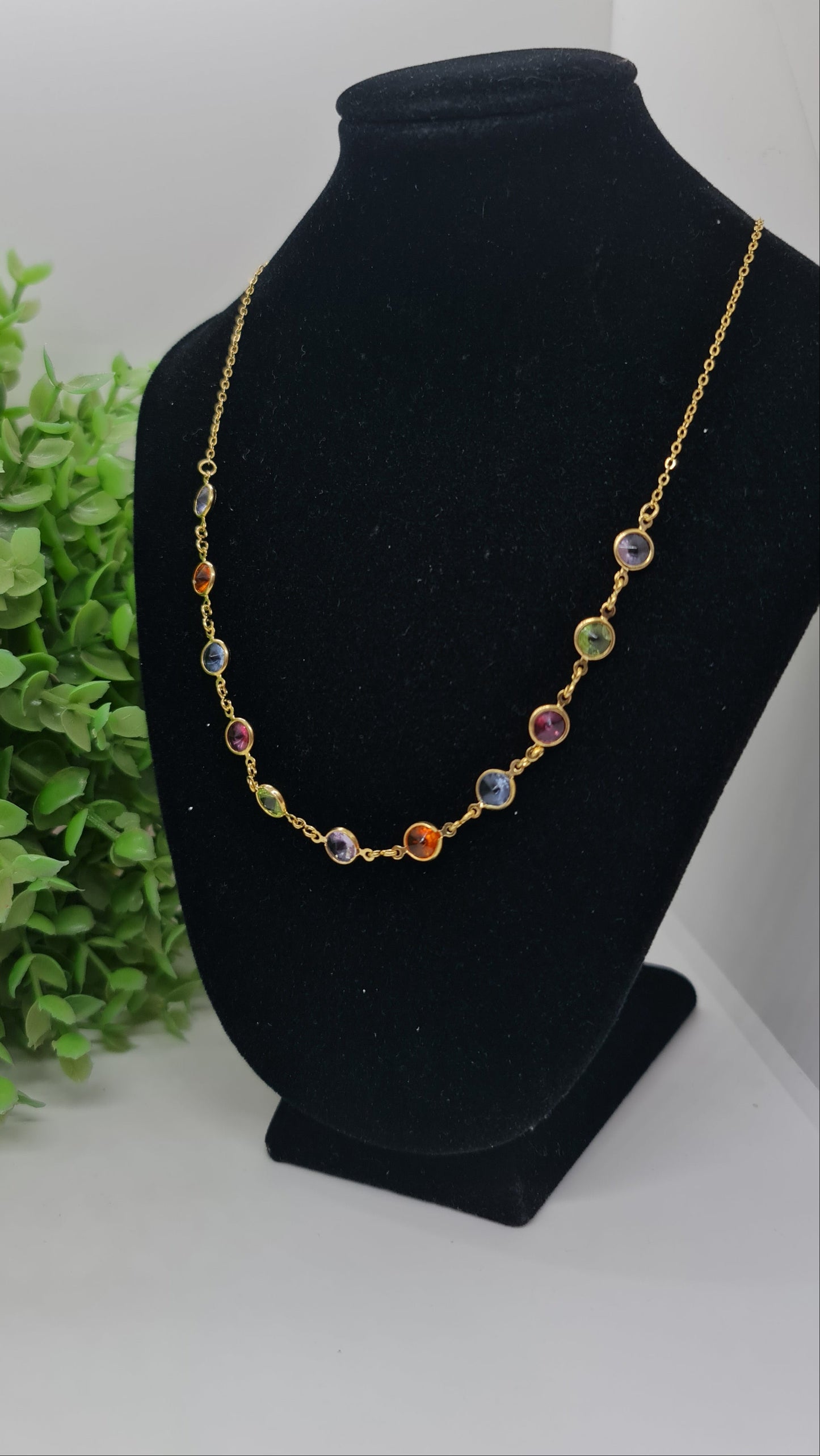 Cadena piedras de colores
