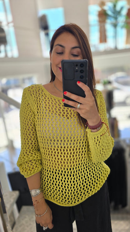 Sweater de lana calado