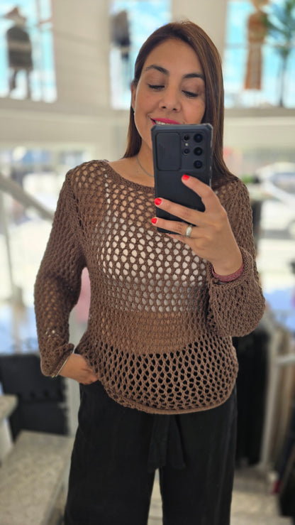Sweater de lana calado