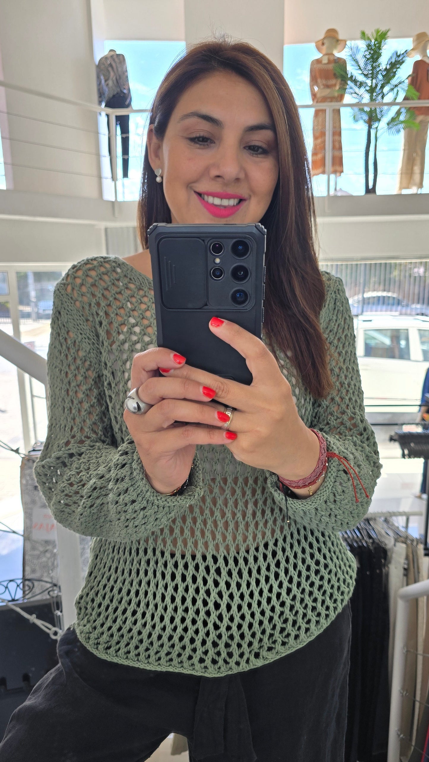 Sweater de lana calado