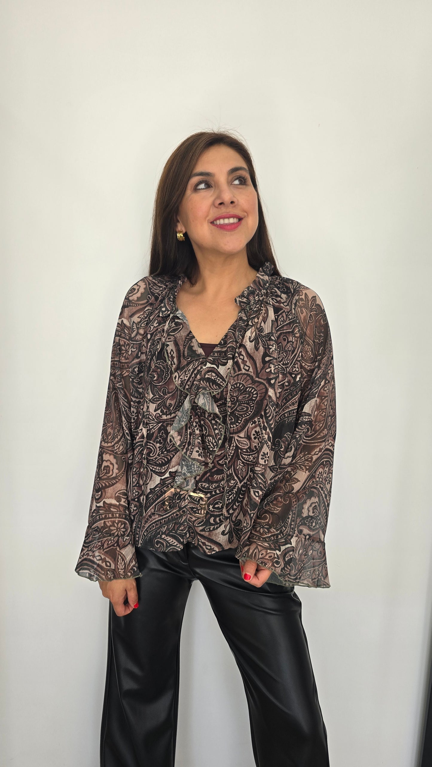 Blusa de gaza con vuelos