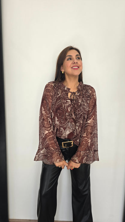 Blusa de gaza con vuelos
