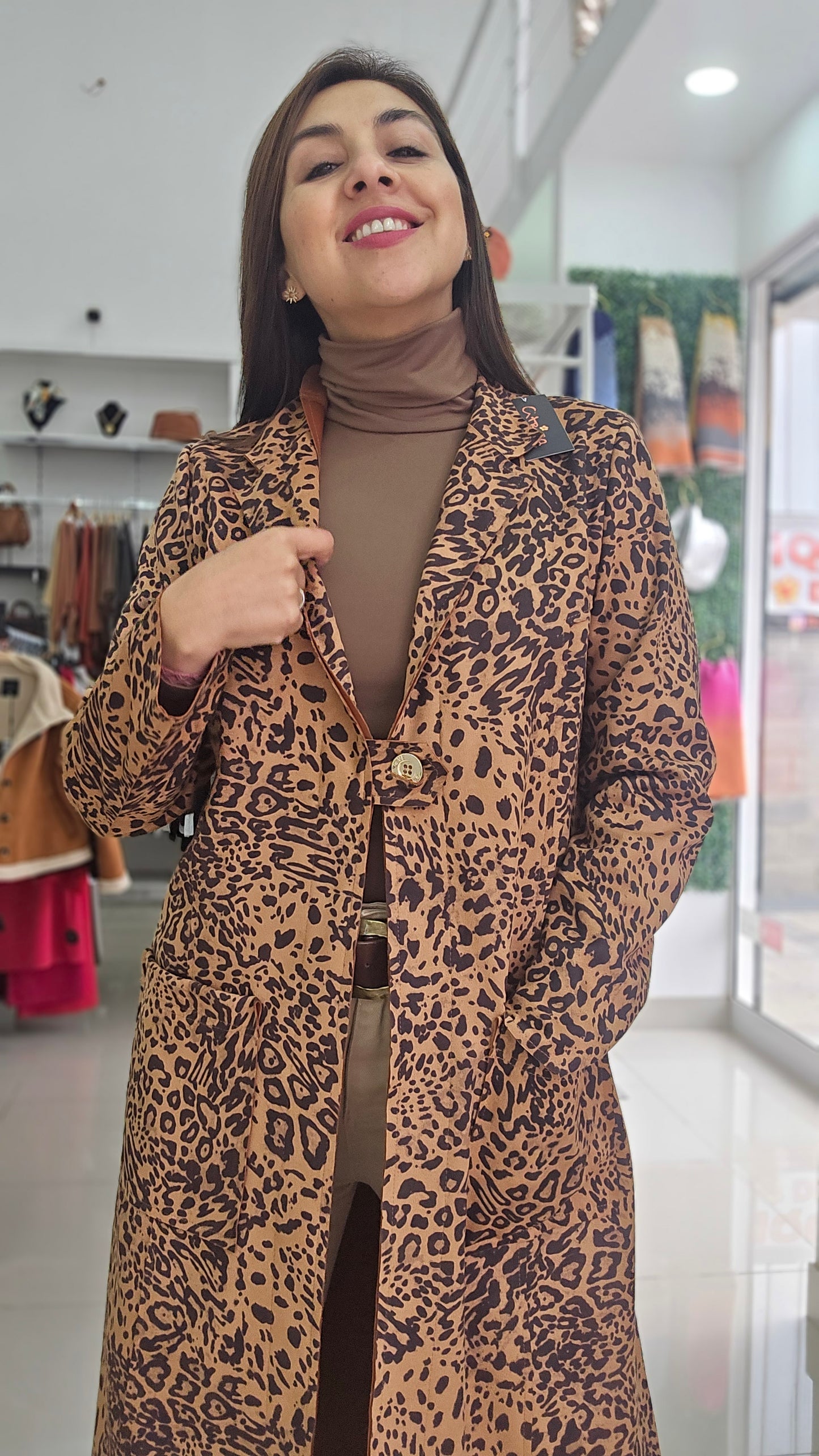 Abrigo animal print