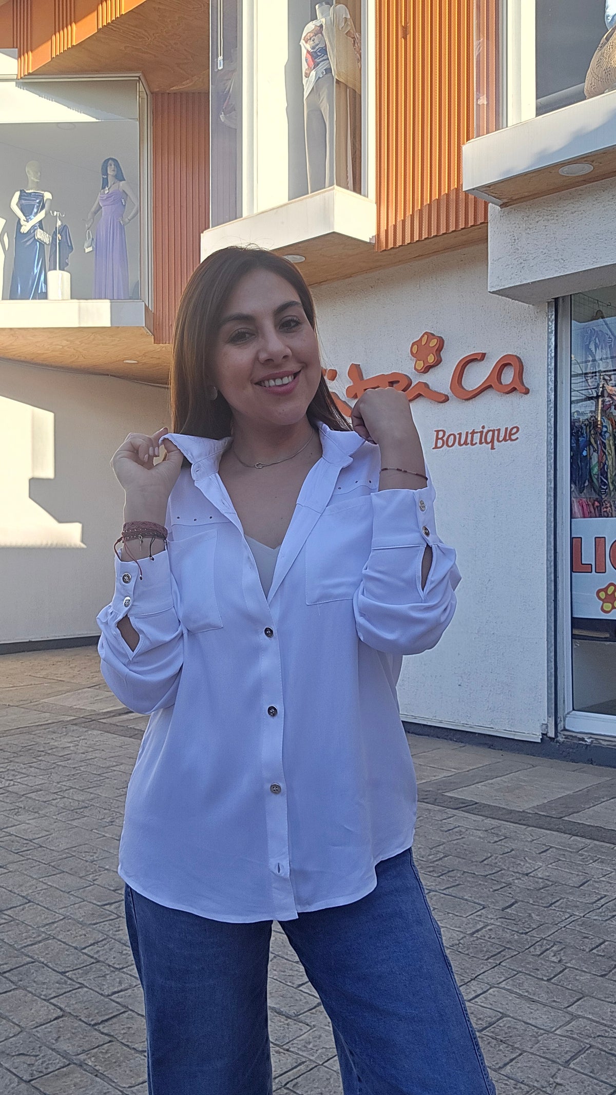 Blusa camisera marca GIVE