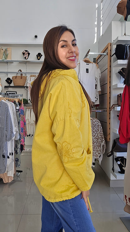 Chaqueta Amarilla