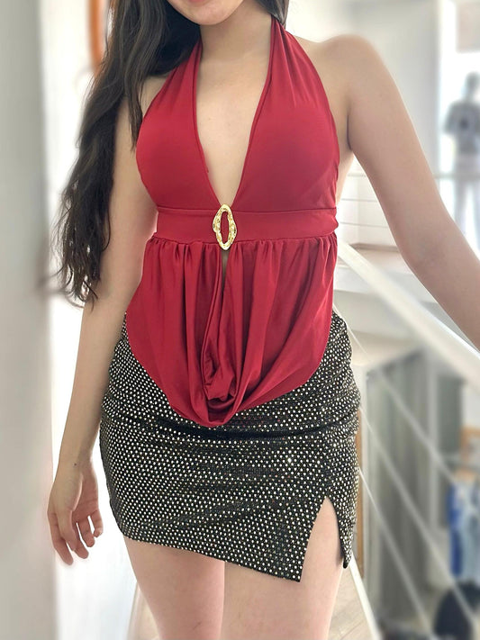 Top rojo con espalda descubierta